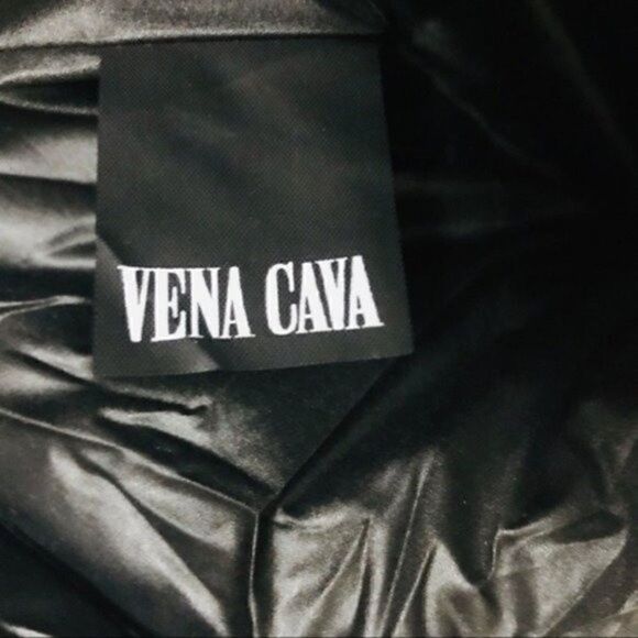 Vena Cava black puffer jacket high low Sz 4 minimalist modern - Picture 7 of 9